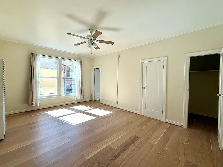 105 S Commonwealth Ave #4 — Photo 12