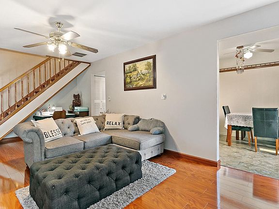 5th image of 2210 Brittany Ct #2210