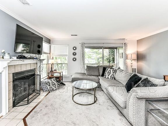 3rd image of 4561F Interlachen Ct