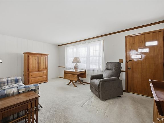 4th image of 238 Orchard Pl