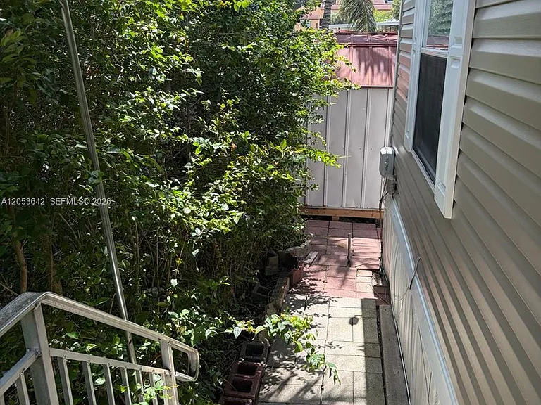 390 NW 134th Ave — Photo 17