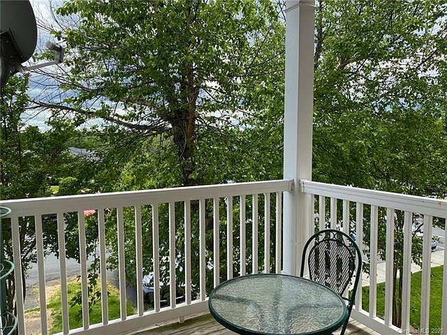 1st image of 9869 Hyde Glen Ct