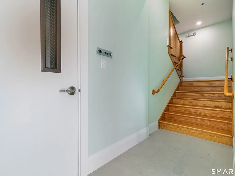 159 Boston Post Rd #C2 — Photo 3