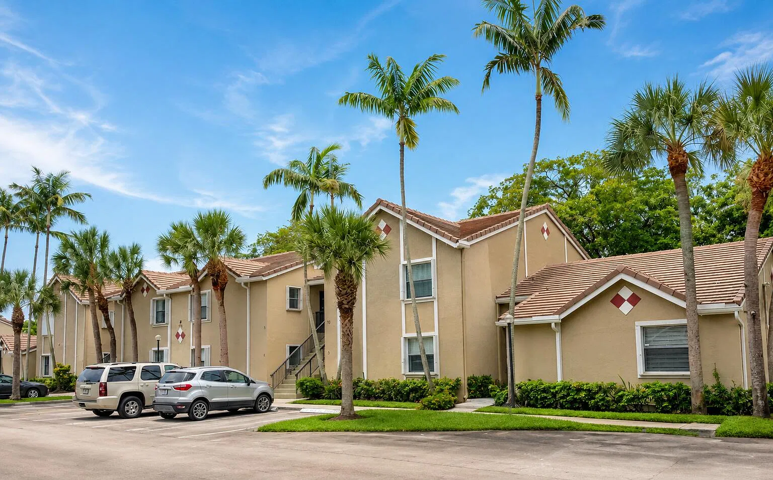 2 bed, 2.0 bath, 995 sqft, $2,250 — Photo 1