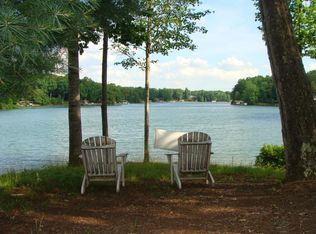 105 Little Creek Rd, Moneta, VA 24121