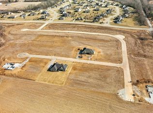 1390 Walnut Ridge Dr, Columbia, IL 62236