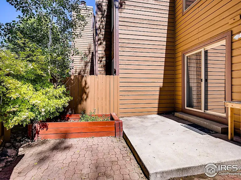 6144 Habitat Dr — Photo 24