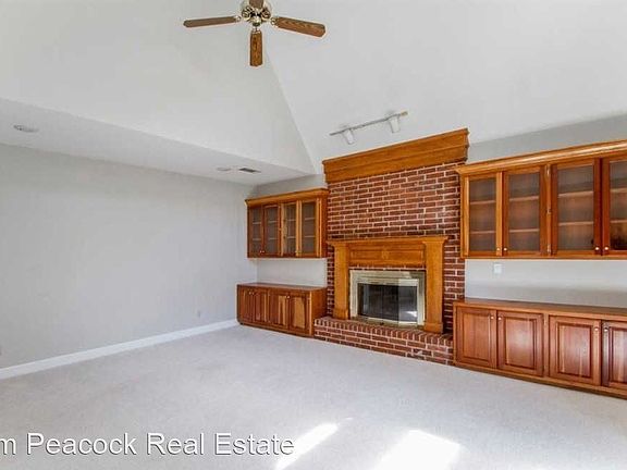 4th image of 8 Blue Mountain Dr