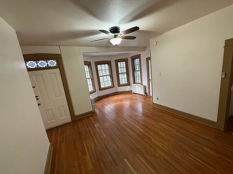 413 W Orange St #3 — Photo 1