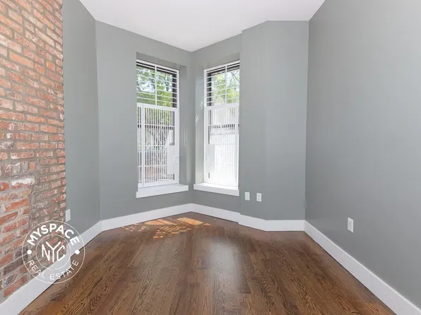 903 Saint John's Place image 1 of 5