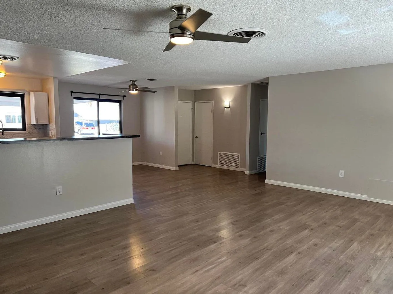 2 bed, 2.0 bath, 1282 sqft, $2,600 — Photo 4