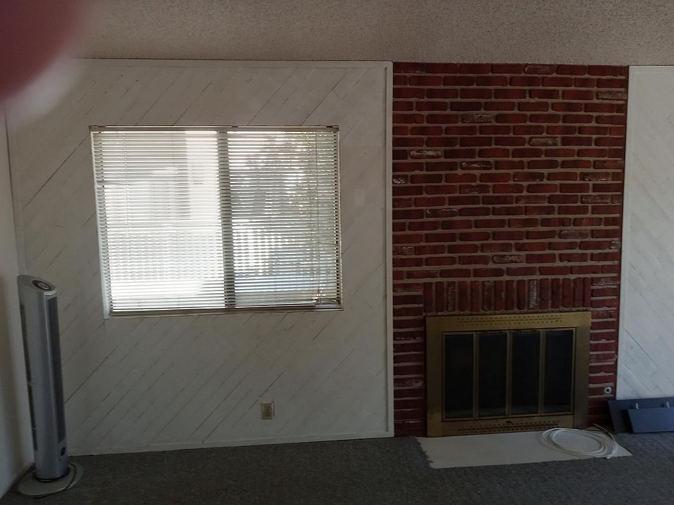1st image of 19185 Shoreline Ln Unit 5