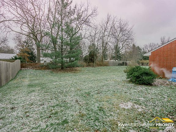 5th image of 1019 Berkshire Dr