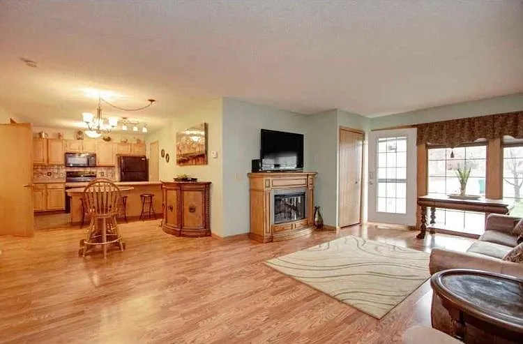 1518 Cottage Dr — Photo 12