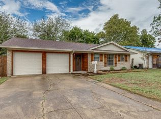 1311 Rancho Dr, Mesquite, TX 75149