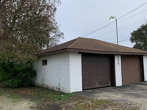 3rd image of 611 N Greenwood Ave