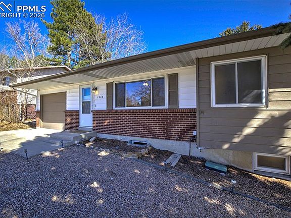 4th image of 1764 Sawyer Way