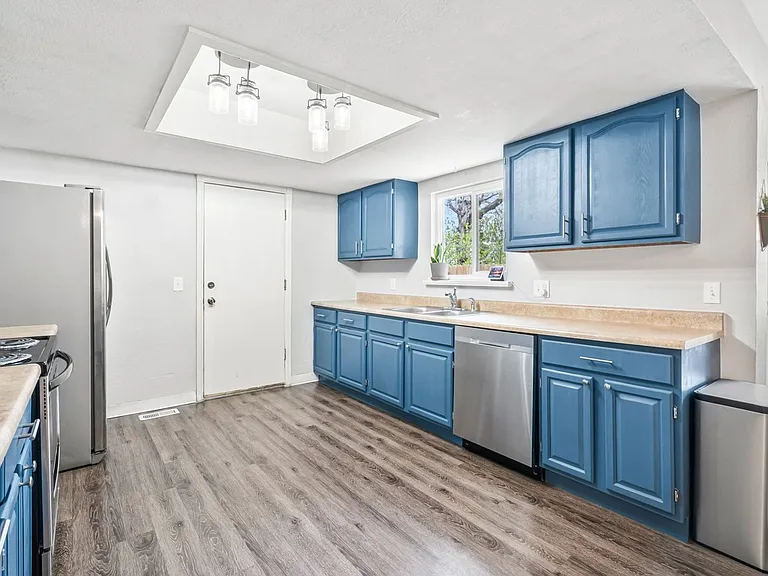 1080 S Yampa St — Photo 9