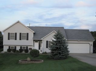91 Peach Tree Dr, Traverse City, MI 49696