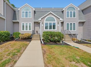 35 Pilgrim Village Rd APT 602, Taunton, MA 02780