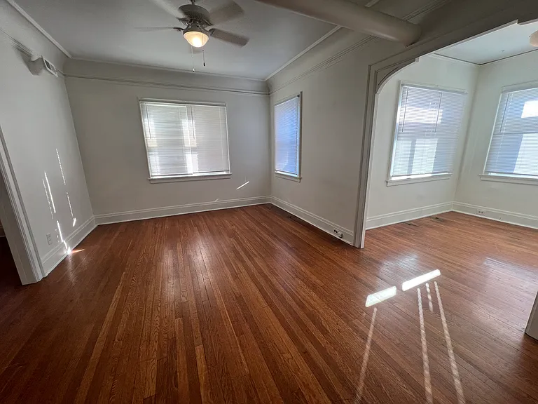 103 S 49th Ave #17 — Photo 1