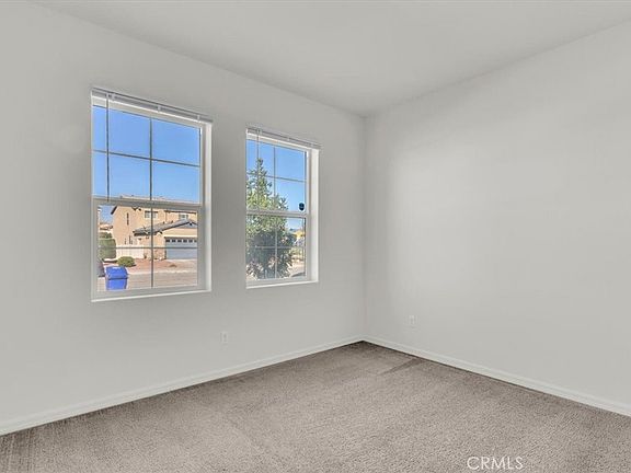 5th image of 16604 Desert Lily St