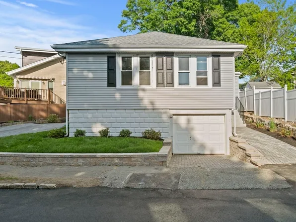 42 Plover Rd, Quincy, MA 02169