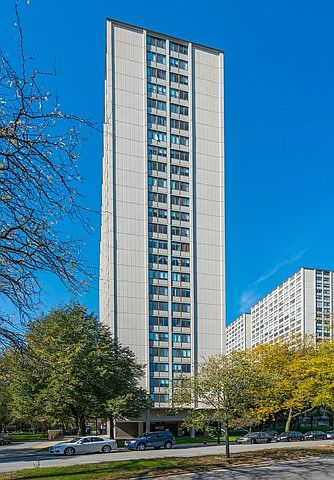 1st image of 4850 S Lake Park Ave APT 2506