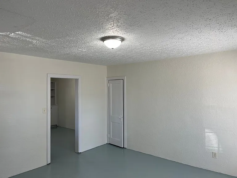 714 Rainbow Ave — Photo 7