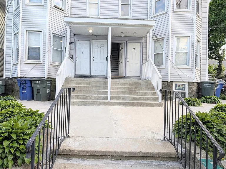 107 Catherine St — Photo 5