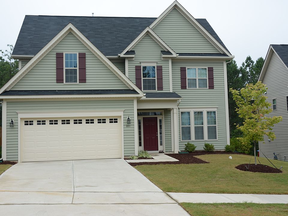 1st image of 221 Vinewood Pl