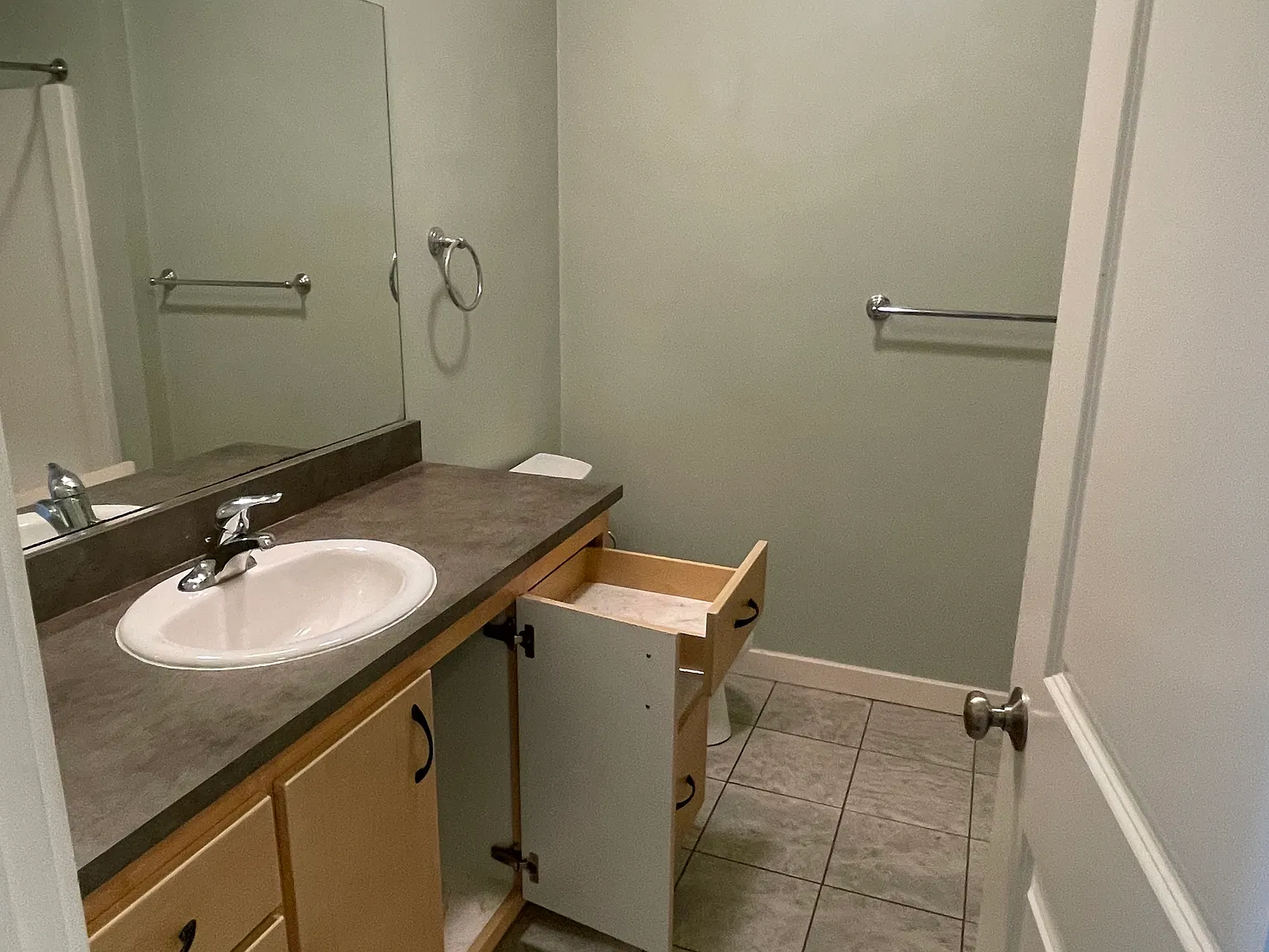 2 bed, $1,550 — Photo 3