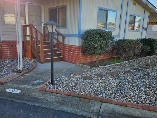 207 San Juan Dr, Lodi, CA 95240