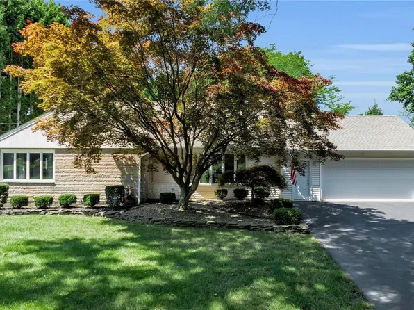 2717 New Rd, Wilson, NY 14131