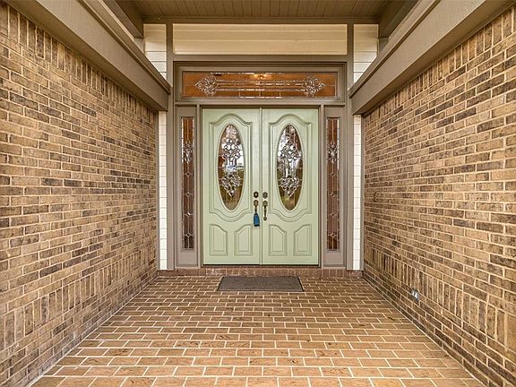4th image of 2708 Bell Shoals Rd