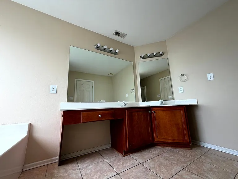 2449 Gray Goose Loop — Photo 11