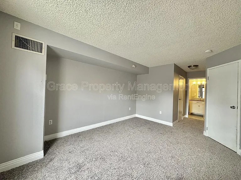 601 W 11th Ave #106 — Photo 12