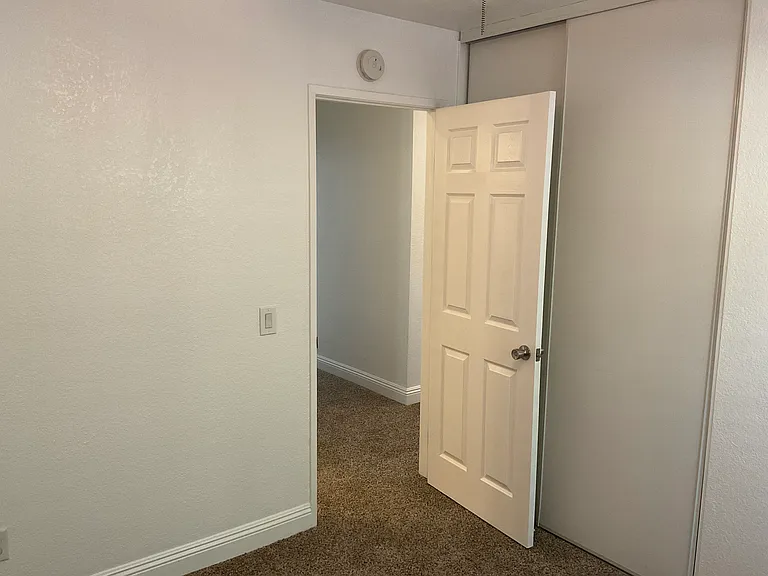 14273 Parkview Dr — Photo 20