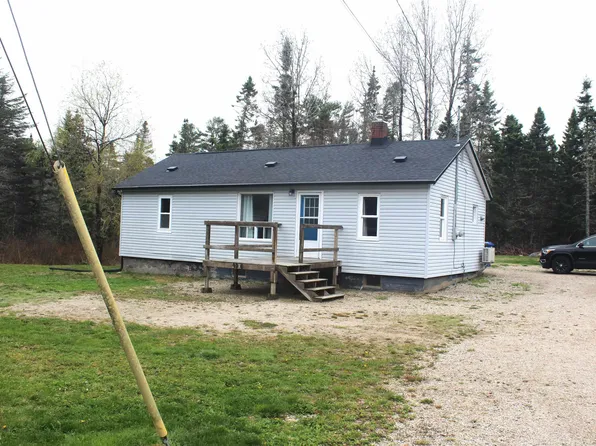9916 Saint Margarets Bay Rd, Halifax, NS B0J 1T0