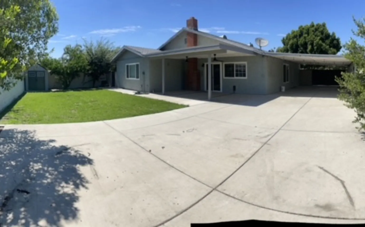 3 Bed, 2 Bath Home — Photo 2