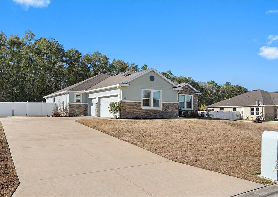 1st image of 1320 SE 63rd Court Rd