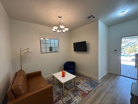 3rd image of 216 University Ave #101