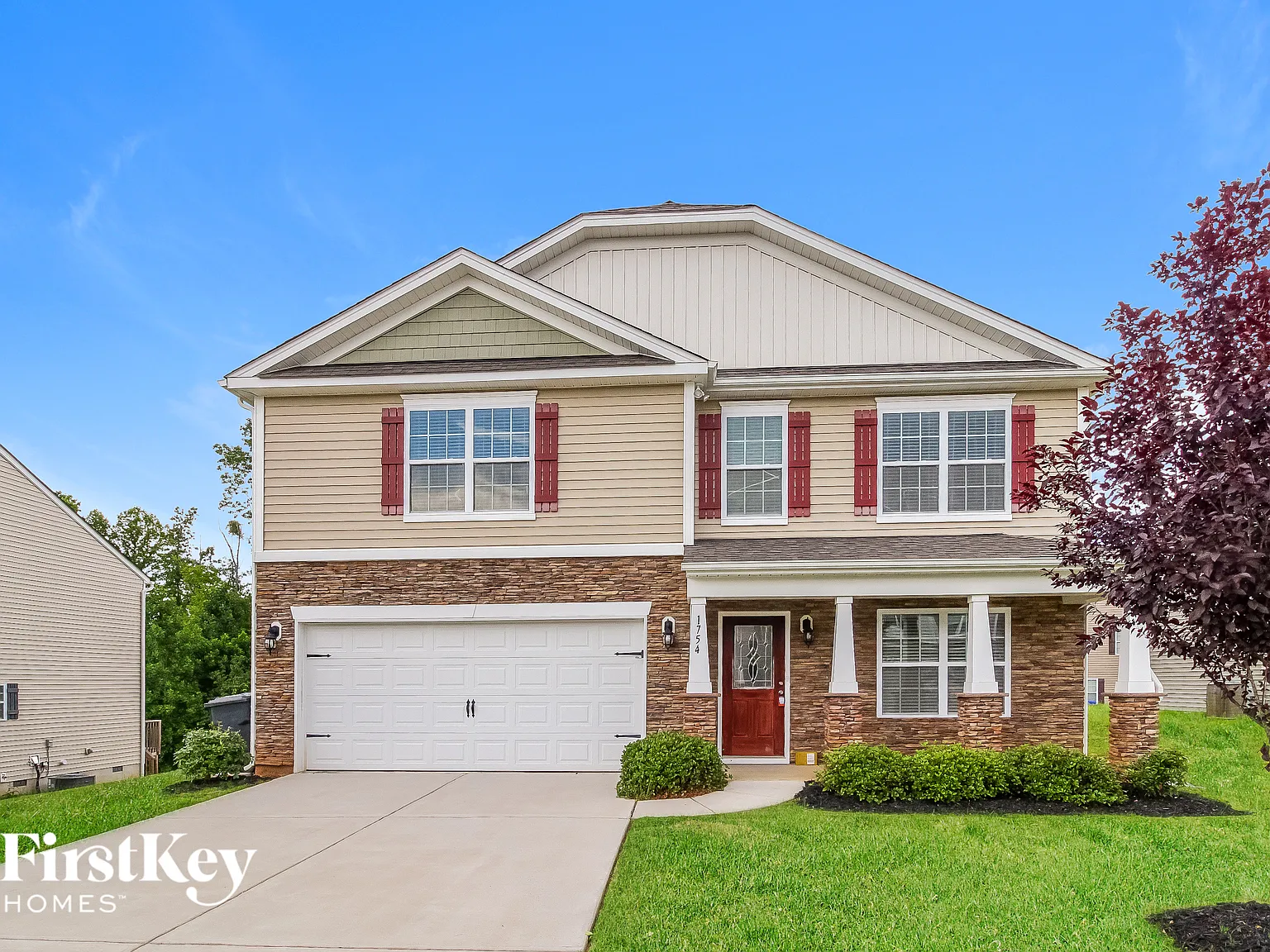 4 bed, 2.5 bath, 2804 sqft, $2,550 — Photo 1