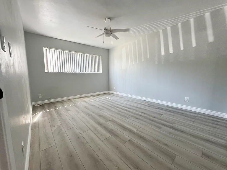 6911 Haskell Ave #108 — Photo 11