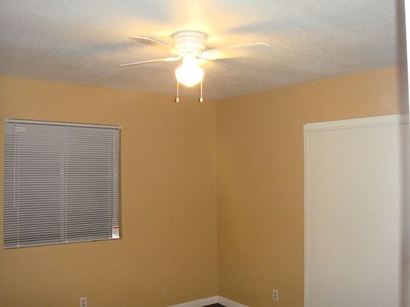 4th image of 18866 Del Mano Ct APT 2