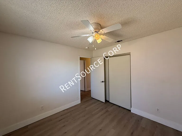 43837 David St — Photo 10