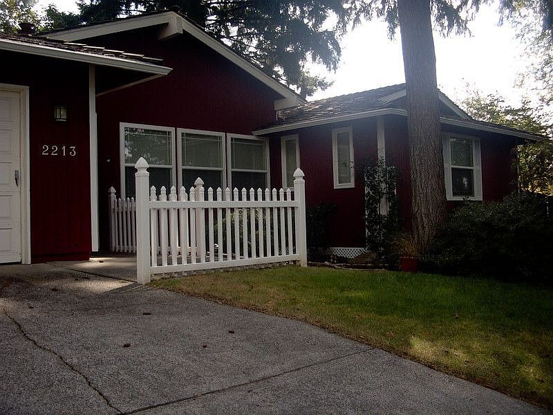 1st image of 2213 SE 132nd Ct