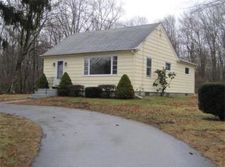 583 Sharps Lot Rd, Swansea, MA 02777