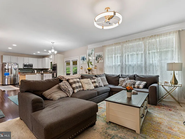 4900 Quixote Ct — Photo 9