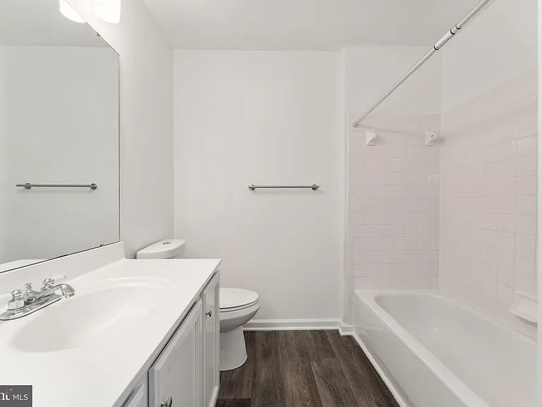 6219 Bella Dr — Photo 28